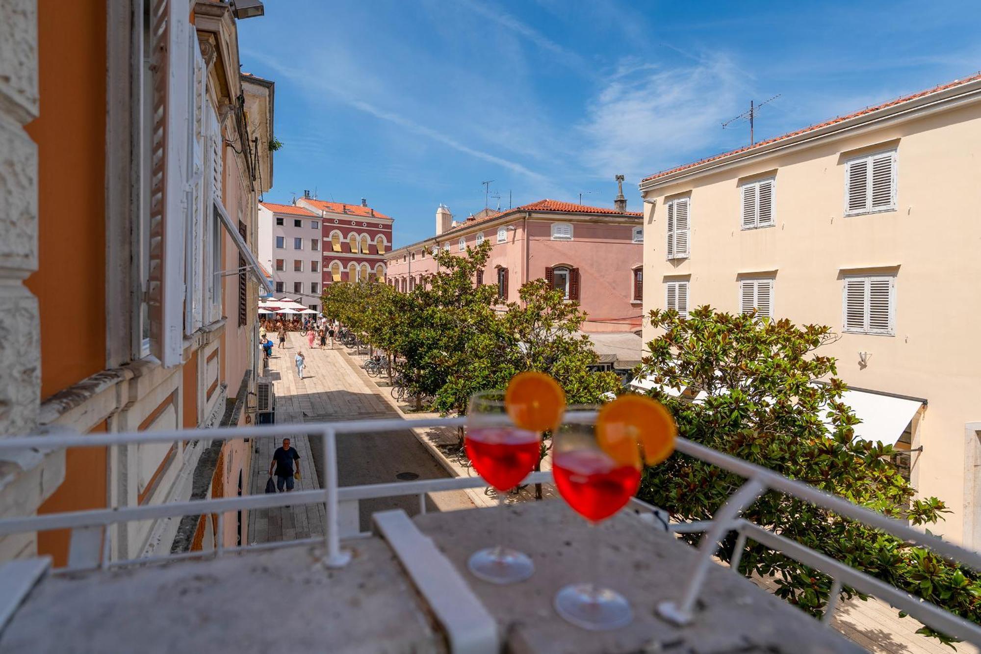 Romeo And Juliet Apartment With Balcony And Sea View 波雷奇 外观 照片